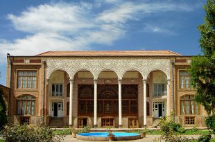 پاورپوینت ساختار معماری خانه های تاریخی قاجار