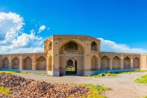 پاورپوینت اقلیم شهر میانه